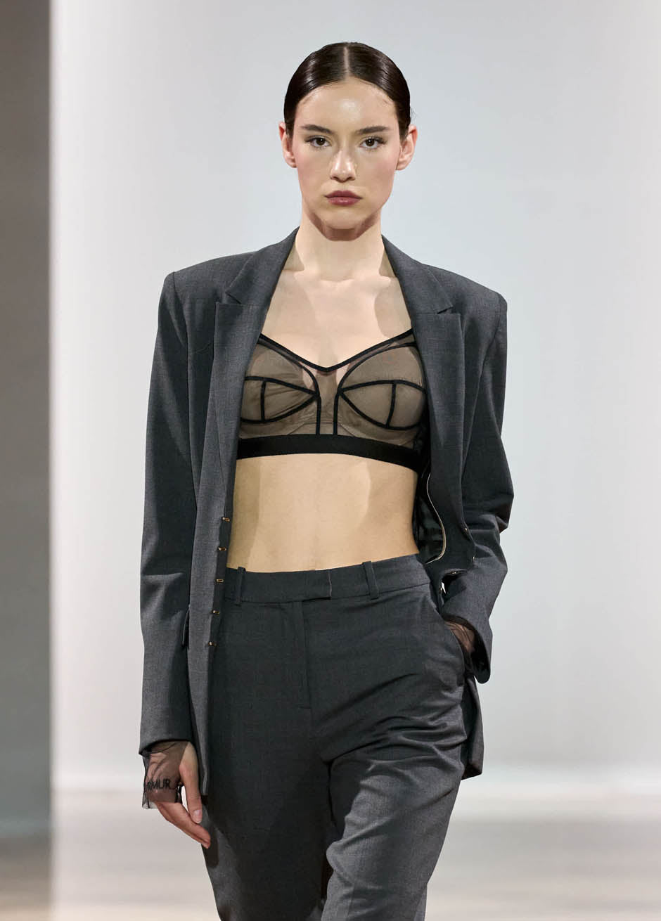 SCULPT SHEER BRA TOP Black