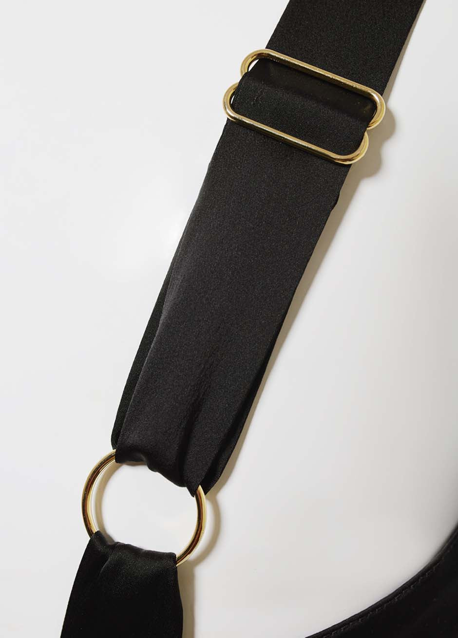 SCULPT BRA TOP Black